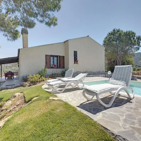 Villa Belvilla By Oyo Luxurious With Private Pool *